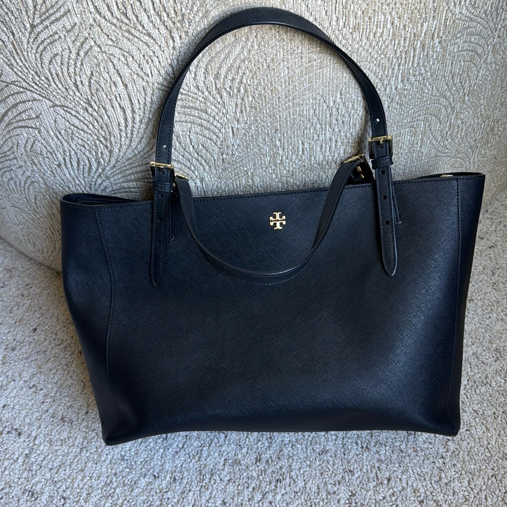 LIKE NEW!! Tory Burch Black Buckle Tote Bag kept in cloth Tory Burch Cover!